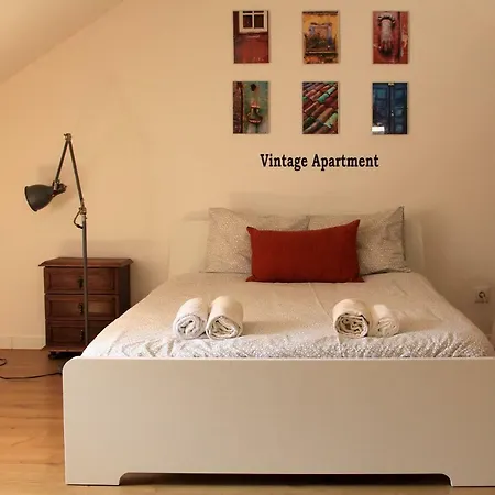 Apartman Tiles Square Apartments - Desterro Flats