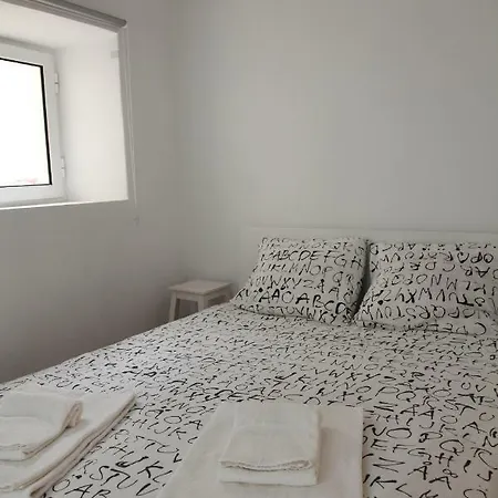 Tiles Square Apartments - Desterro Flats